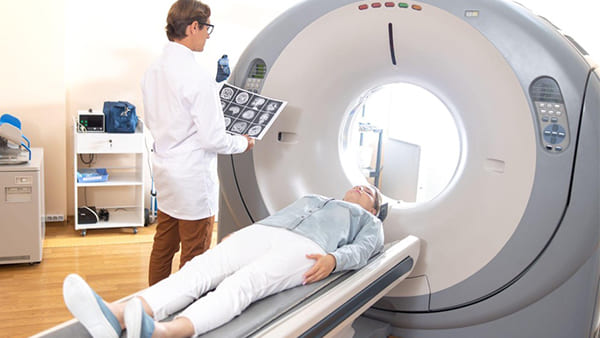 5 Tips for Managing Anxiety Before & During a CT Scan post